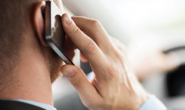 دراسة: من يتحدث في الهاتف 4 دقائق يوميا معرض للإصابة بأمراض القلب