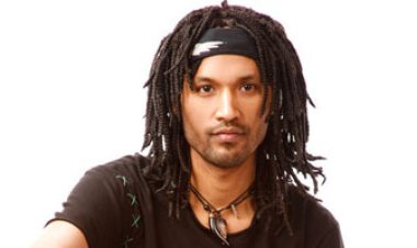 شاندو يكشف تفاصيل خلافه مع محمد منير.. ويؤكد: أغنية «عبد الهادي» كانت لعنة| فيديو