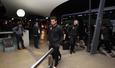 بعثة الأهلي تصل إلى مطار القاهرة