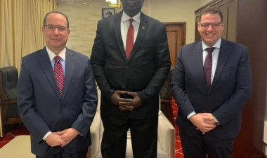 سفير مصر لدي جنوب السودان يلتقي مع القائم بأعمال وزير الخارجية والتعاون الدولي