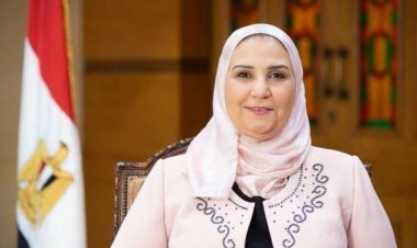 القباج تعلن الإنتهاء من صرف تعويضات أسر ضحايا حادث «الخارجة - أسيوط»