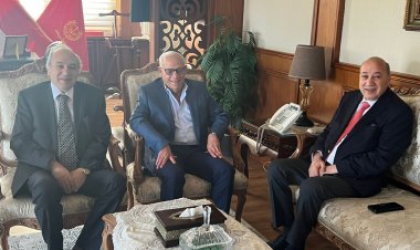 محافظ بورسعيد يستقبل رئيس مجلس إدارة مصنع الأدوية