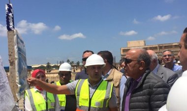 وزير قطاع الأعمال العام يتفقد المشروع القومي لتطوير صناعة الغزل والنسيج بشركة مصر للغزل
