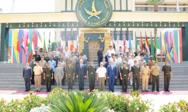 تنظيم زيارة للملحقين العسكريين العرب والأجانب إلى كليتي القادة والأركان والطب للقوات المسلحة