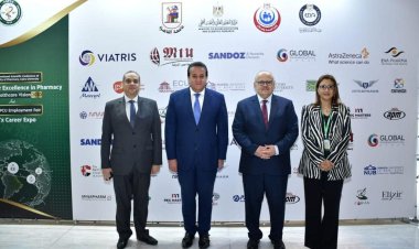 «عبد الغفار والخشت» يفتتحان مؤتمر كلية الصيدلة «التميز في الصيدلة: رؤية مصر للرعاية الصحية 2030»
