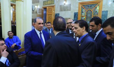 بالصور.. نقيب المحامين يقدم واجب العزاء في وفاة الكاتب الصحفي محمود بكري