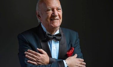 عمر خيرت شخصية العام الثقافية لجائزة الشيخ زايد العالمية للكتاب