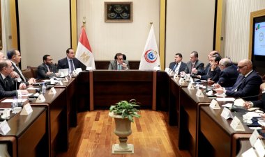 وزير الصحة يوجه بوضع خطة متكاملة لإنشاء مراكز تميز تخصصية بجميع المحافظات
