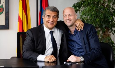 برشلونة يعلن رحيل مديره الرياضي