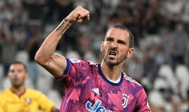 عاجل.. بونوتشي يعتزم اعتزال كرة القدم نهاية الموسم المقبل