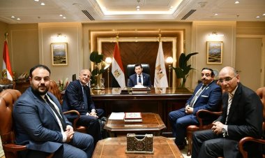أشرف صبحى يبحث مع وفد ألمانى سبل الاستثمار في مصر