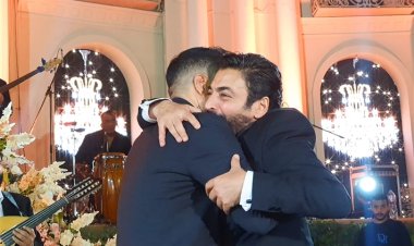 «فرحة الأب».. صور جديدة لـ حميد الشاعري من زفاف ابنته نبيلة