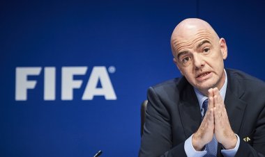 رئيس الفيفا يؤكد تضامنه مع فينيسيوس