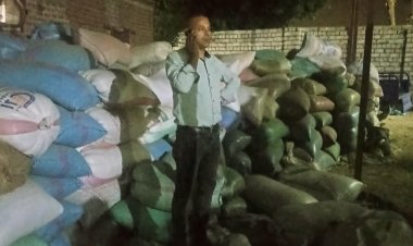 أسيوط.. ضبط 325 طن قمح محلي داخل 3 مخازن بمركز الفتح