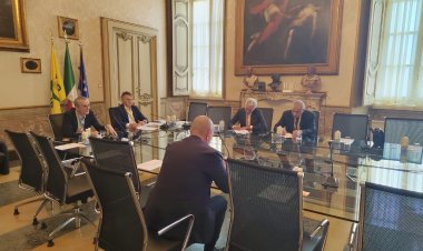 وزير التموين يواصل اجتماعاته في إيطاليا لوضع تفاصيل إنشاء أسواق اليوم الواحد