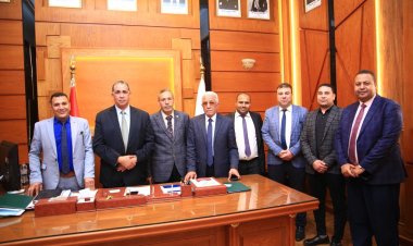 النقيب عبد الحليم علام يستقبل وفدًا من «محاميي ديروط».. اعرف التفاصيل