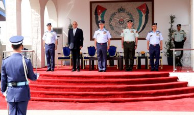 مندوباً عن جلالة الملك.. الأمير فيصل يرعى حفل تخريج دورة مرشحي الطيران