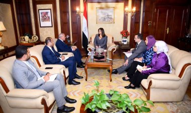 وزيرة الهجرة تستقبل رئيس هيئة تنمية الصعيد لبحث آليات ترويج المشروعات للمصريين بالخارج