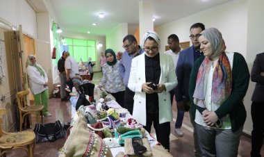 نائب محافظ الوادي الجديد تلتقي وفد وزارة التنمية المحلية