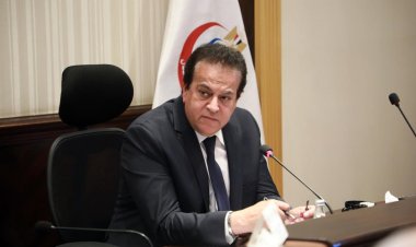 وزير الصحة يعقد اجتماعًا مع اللجنة العلمية لمبادرة «كل ثانية حياة»