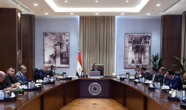 «مدبولي» يُوجه بالتوسع في تصنيع العدادات مسبوقة الدفع والذكية محليًا