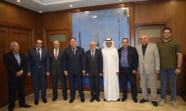 محافظ بورسعيد يناقش الخطوات التنفيذية  للتعاون مع مستثمر سعودي في المجال الصناعي