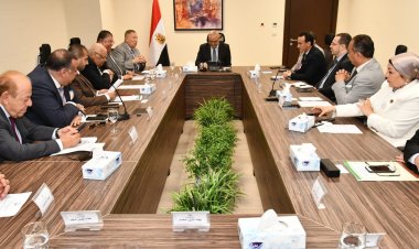 وزير الإسكان يلتقى أعضاء اتحاد المستثمرين لبحث سبل تعزيز المشروعات الاستثمارية