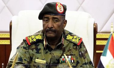 قائد الجيش السوداني يُحذر قوات الدعم السريع من استخدام القوة المميتة