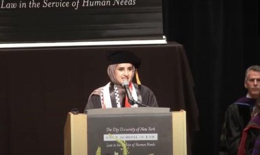 «يمنية في الجامعة الأمريكية».. طالبة تُهاجم إسرائيل وأمريكا في حفل تخرجها بنيويورك