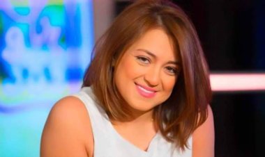 مروة عبد المنعم:  «بابا  لما عرف إني بمثل جابني من شعري»  