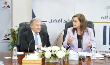 وزيرة التخطيط تلتقي وزير الاقتصاد الفلسطيني لبحث سبل التعاون