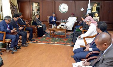 أمين عام منظمة التعاون الإسلامي يلتقي بوزير خارجية بنغلاديش