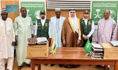 مركز الملك سلمان للإغاثة يسلّم 50 طنًّا من التمور هدية المملكة لجمهورية النيجر