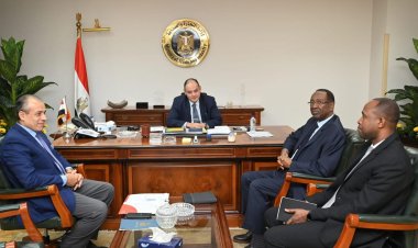 وزير التجارة والصناعة يبحث مع سفير رواندا ملفات التعاون المشترك بين البلدين