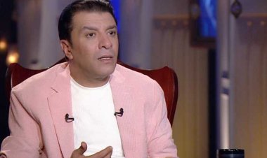 غير مهنته في البطاقة لعامل.. مفاجآت صادمة عن نقيب الموسقيين الحالي