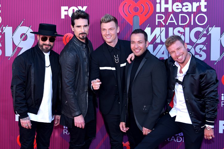 لماذا يحتفى جيل الثمانينات بحفل Backstreet Boys في مصر