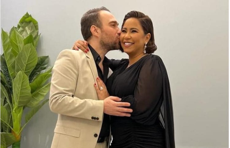 شيرين عبد الوهاب تغازل حسام حبيب:  «حبيبي وأهلي كلهم»