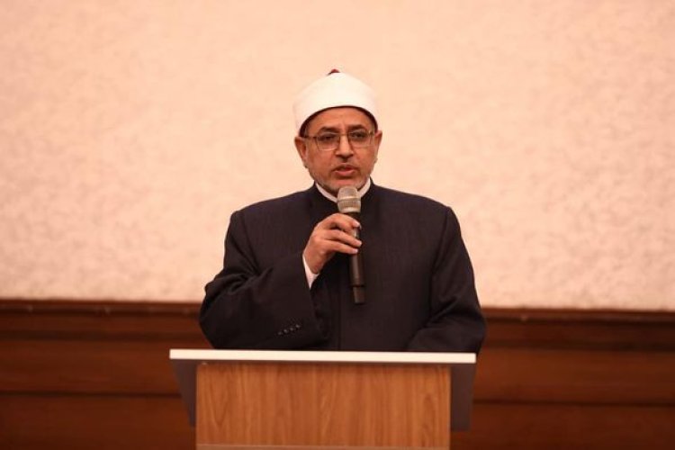 رئيس جامعة الأزهر: الأمم تَتَخَلَّفُ بتراجع العلم