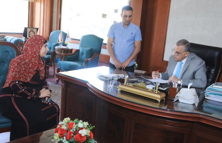 محافظ سوهاج يناقش عددا من شكاوى وطلبات المواطنين