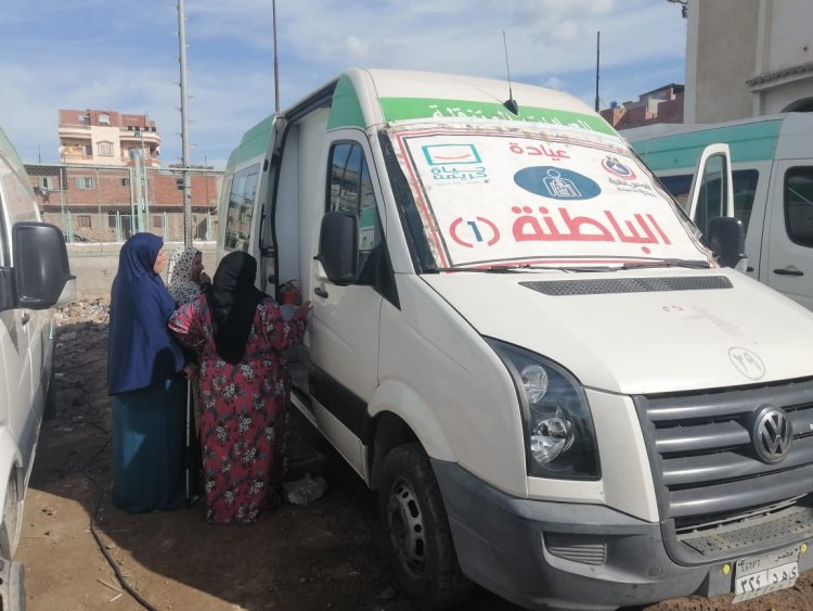 الصحة: تقديم الخدمات المتخصصة في مجال طب العيون لـ 18 ألف مواطن من خلال 11 قافلة طبية