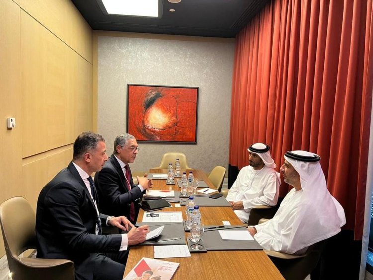 رئيس هيئة الاستثمار يلتقي مسؤلي عدد من الشركات الاماراتية لمناقشة الاستثمار في مصر