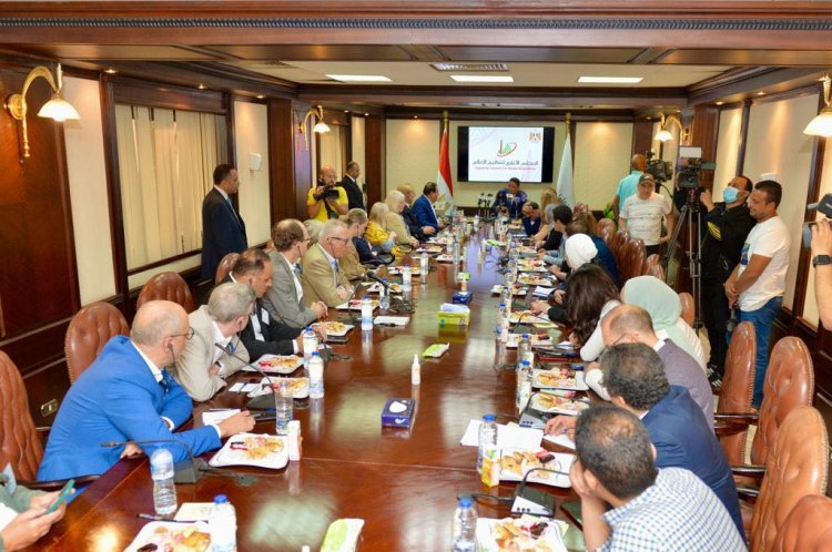 كرم جبر لـ«وفد مؤسسة جلوبال الألمانية»: الصحافة المصرية تمارس دورها «دون قيود»