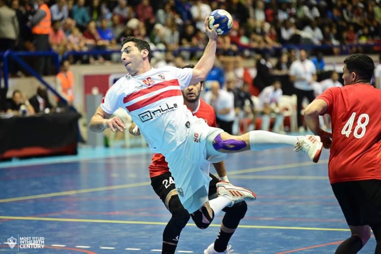 بفارق نقطة.. الزمالك يتوج بكأس الكؤوس الإفريقية على حساب الأهلي