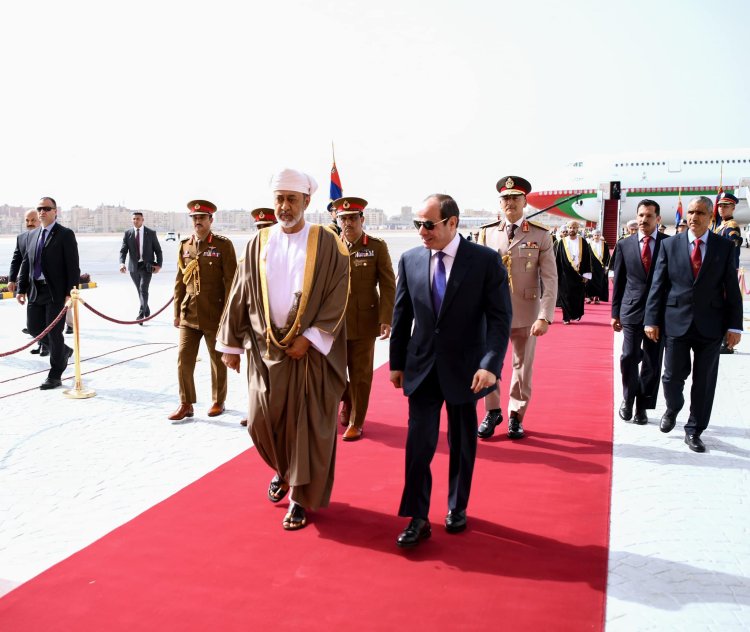 سلطان عمان يؤكد حرص بلاده على فتح آفاق جديدة للتعاون مع مصر