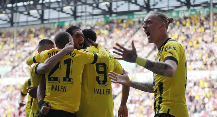 بوروسيا دورتموند يصعد للصدارة ويقترب من الظفر بلقب البوندسليغا