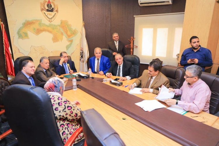 بعد دراسة عروض من 3 بنوك.. نقيب المحامين يوافق على ربط وديعة بـ100 مليون جنيه