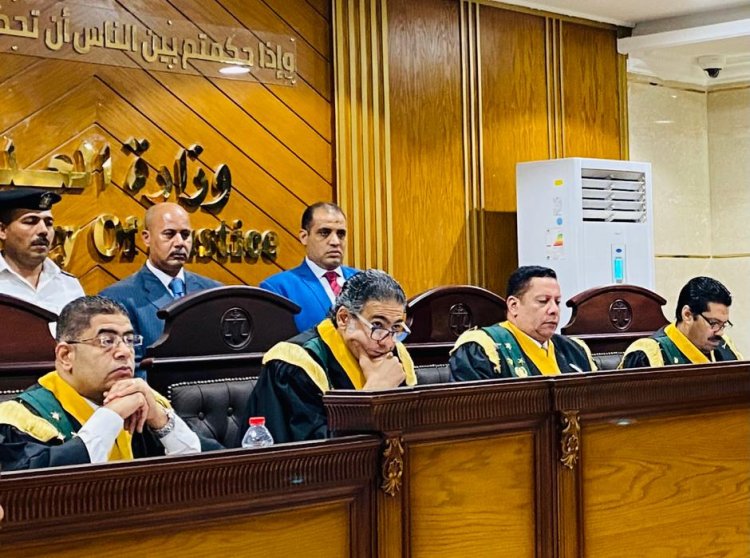 تأجيل محاكمة المتهمين في قضية التخطيط لاغتيال الإعلامي أحمد موسى لجلسة 18 يونيو