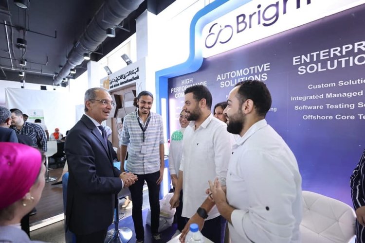 وزير الاتصالات يفتتح فعاليات ملتقى توظيف لخريجى برامج معهد تكنولوجيا المعلومات