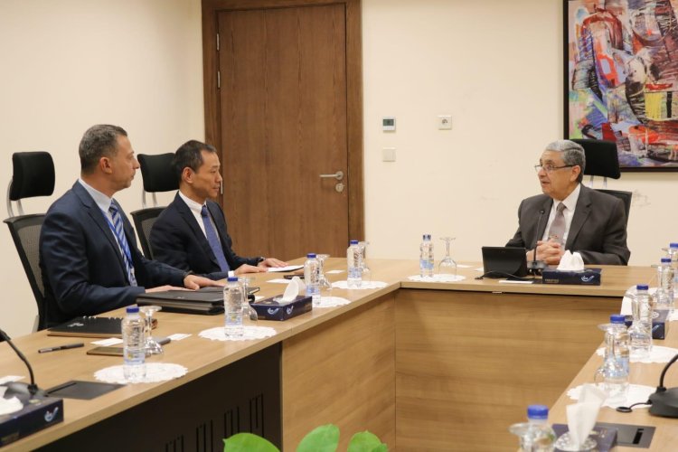 وزير الكهرباء يستقبل نائب رئيس شركة CTGI الصينية لبحث التعاون المشترك