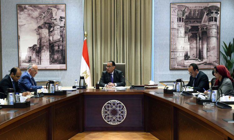 رئيس الوزراء يلتقي مع وزير الري لمتابعة عدداً من ملفات عمل الوزارة